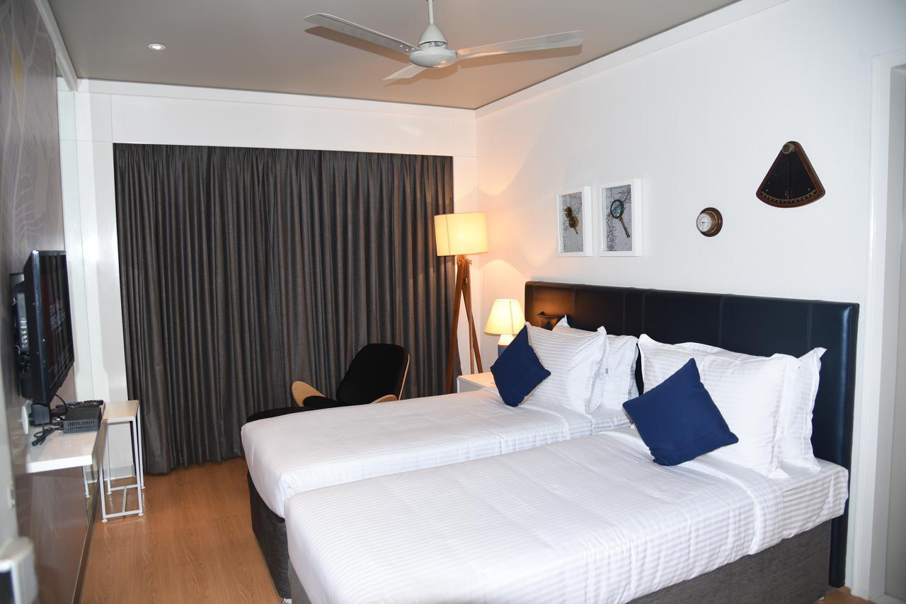 The Port Hotel Визакхапатнам Екстериор снимка